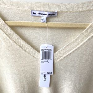 Lightweight 100% Cashmere Sweater Size XL Color - Frost White (NWT)